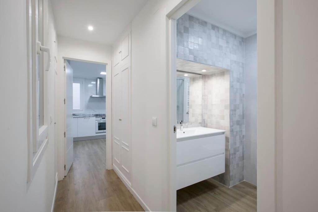 Alhondiga Flat By Next Stop Bilbao Luaran gambar