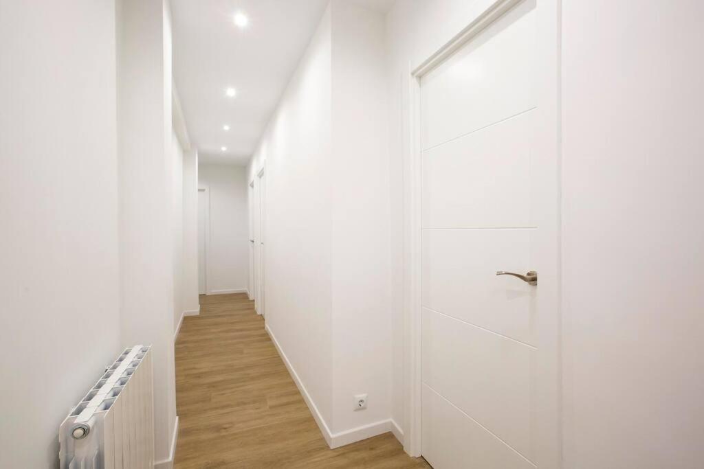 Alhondiga Flat By Next Stop Bilbao Luaran gambar