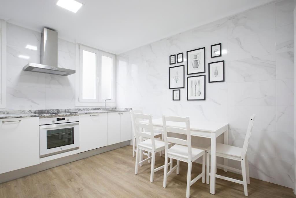 Alhondiga Flat By Next Stop Bilbao Luaran gambar