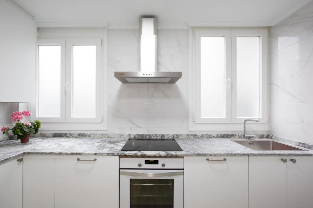 Alhondiga Flat By Next Stop Bilbao Luaran gambar