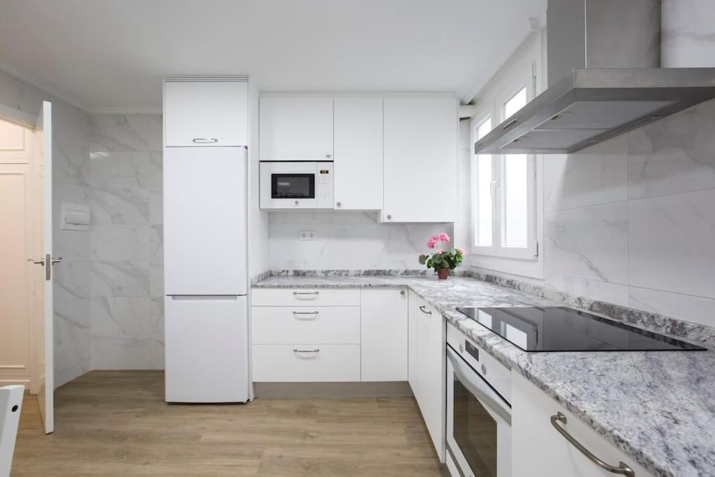 Alhondiga Flat By Next Stop Bilbao Luaran gambar